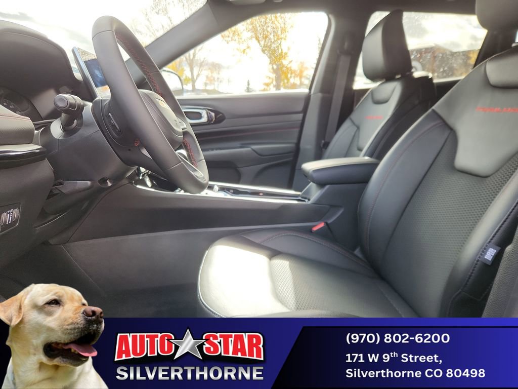 New 2025 Jeep Compass Trailhawk w/ Sun & Sound Group image 9