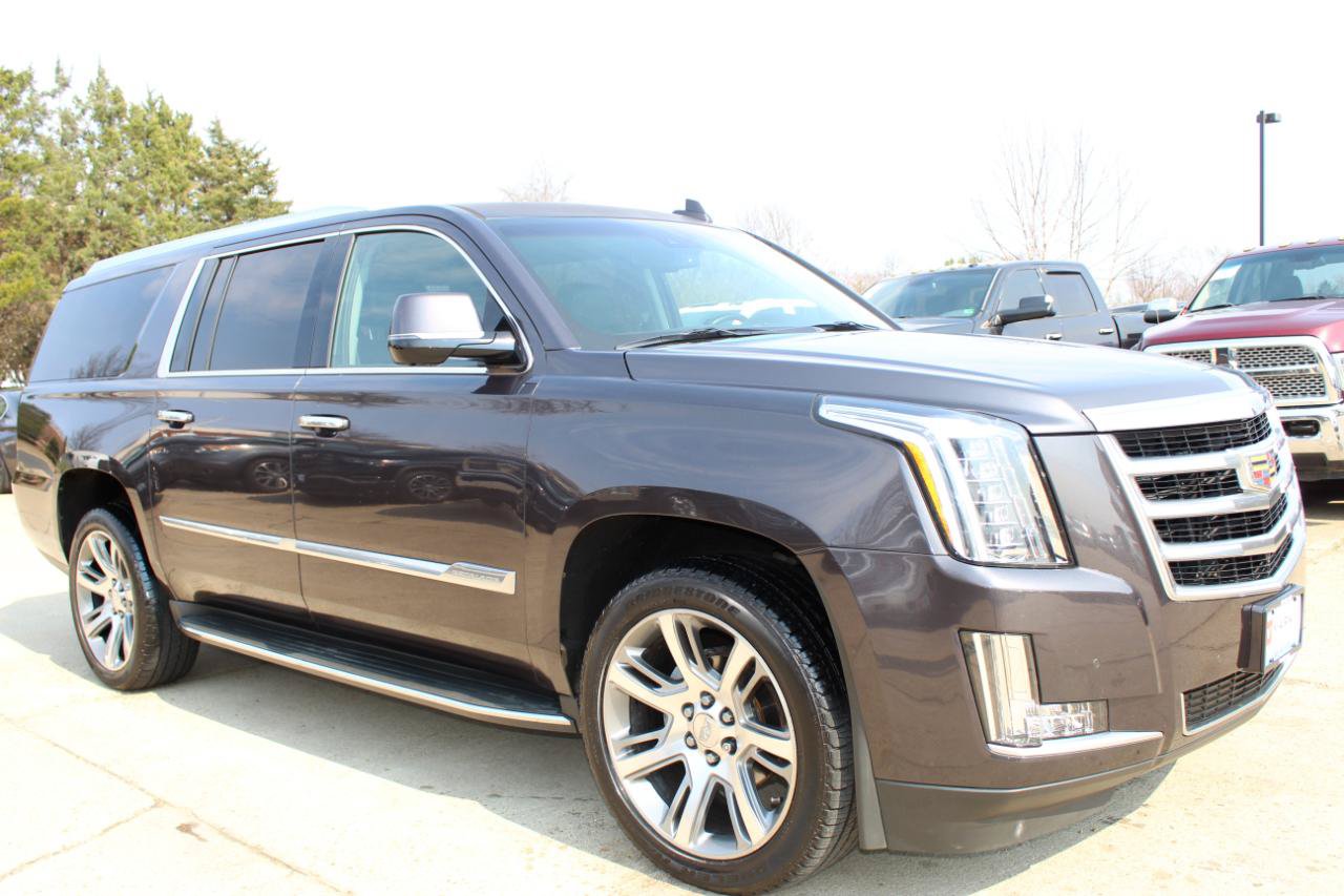 Used 2016 Cadillac Escalade ESV Luxury AWD/4WD image 8