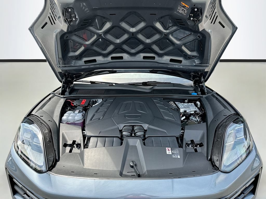 New 2026 Porsche Cayenne S AWD/4WD image 32