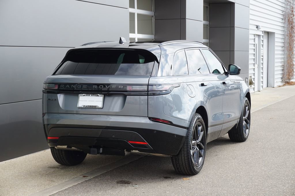 New 2026 Land Rover Range Rover Velar Dynamic SE image 2