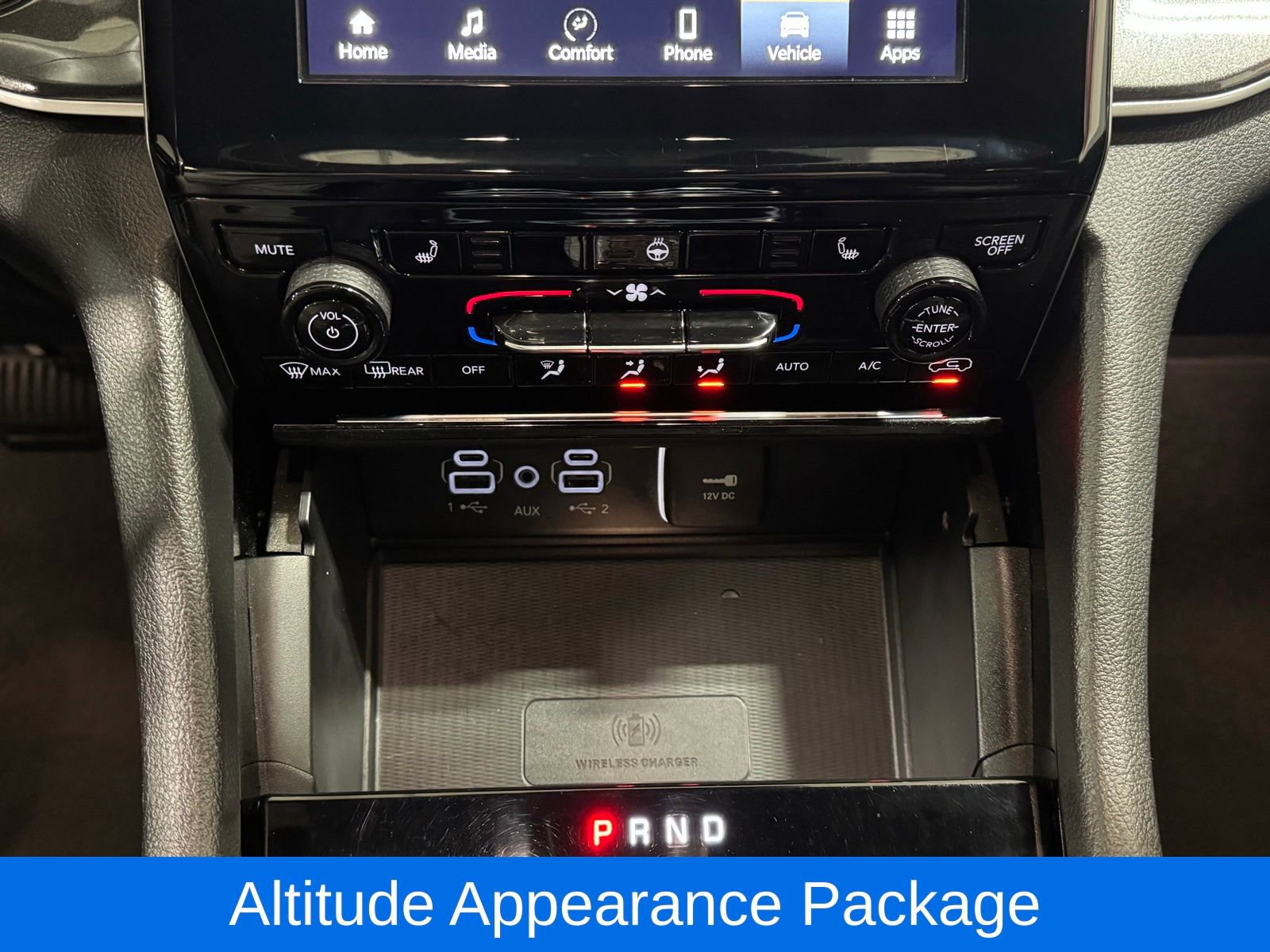 Used 2023 Jeep Grand Cherokee Altitude image 24