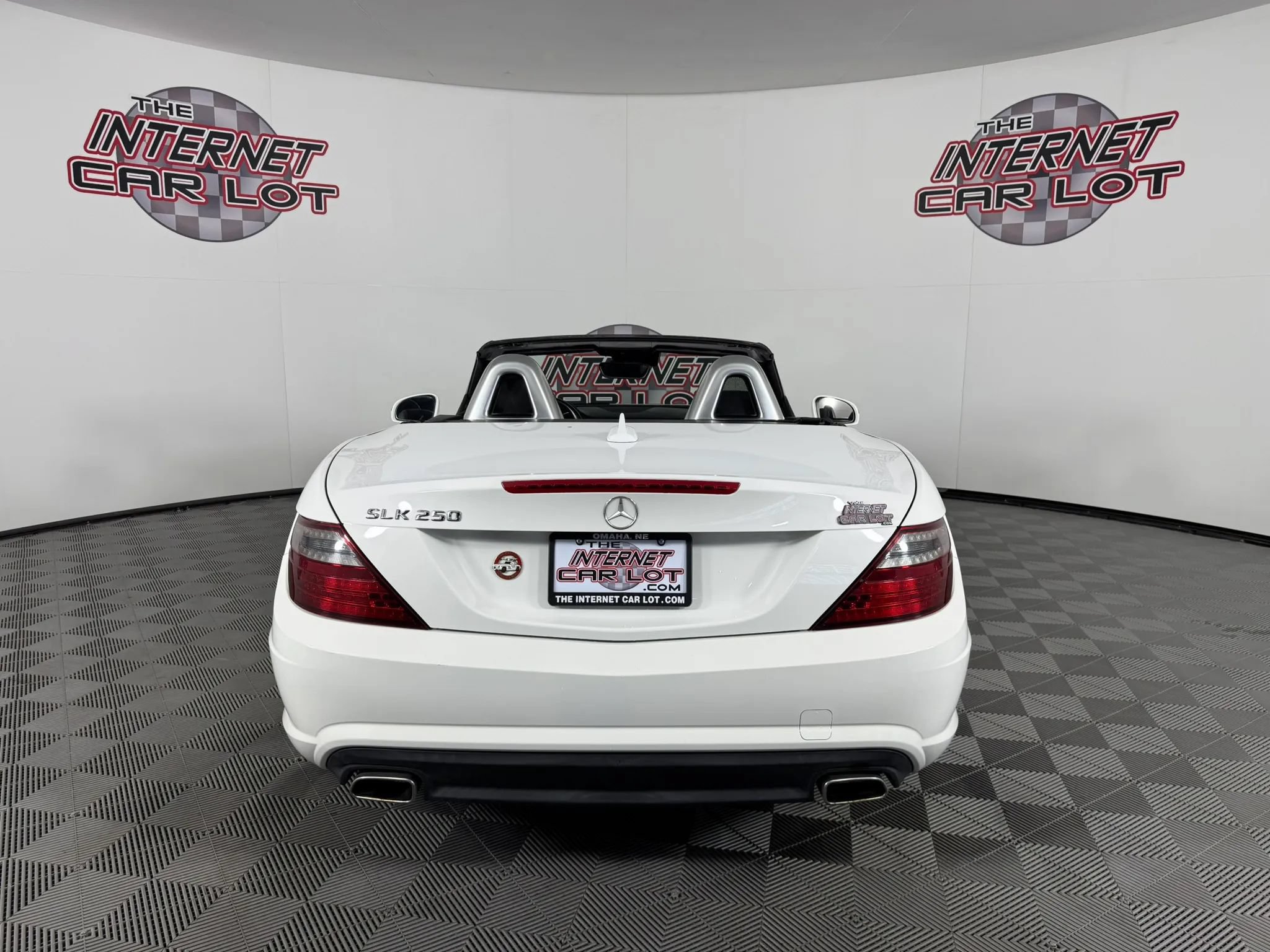 Used 2015 Mercedes-Benz SLK 250 image 10