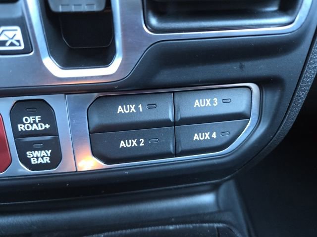 Used 2024 Jeep Wrangler Unlimited Rubicon w/ XTREMEE 35" Tire Package image 11