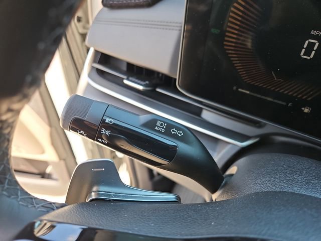 Certified 2025 Kia Carnival EX FWD image 24