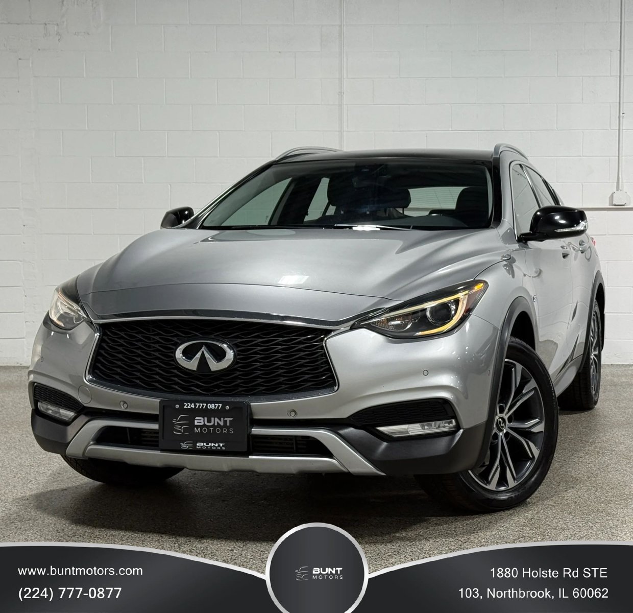Used 2017 INFINITI QX30 Premium w/ Navigation Package AWD/4WD image 1
