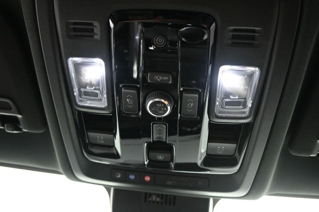 New 2026 Chevrolet Tahoe High Country AWD/4WD image 32