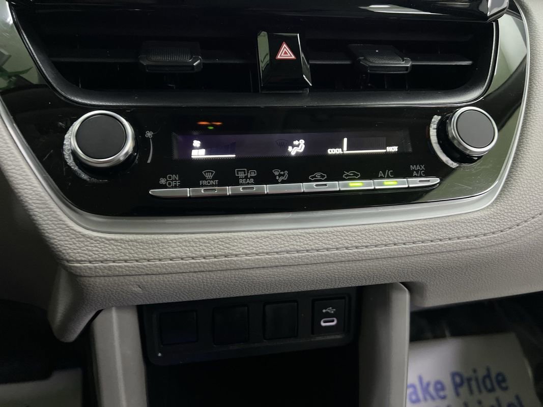 Used 2025 Toyota Corolla Cross L FWD image 21