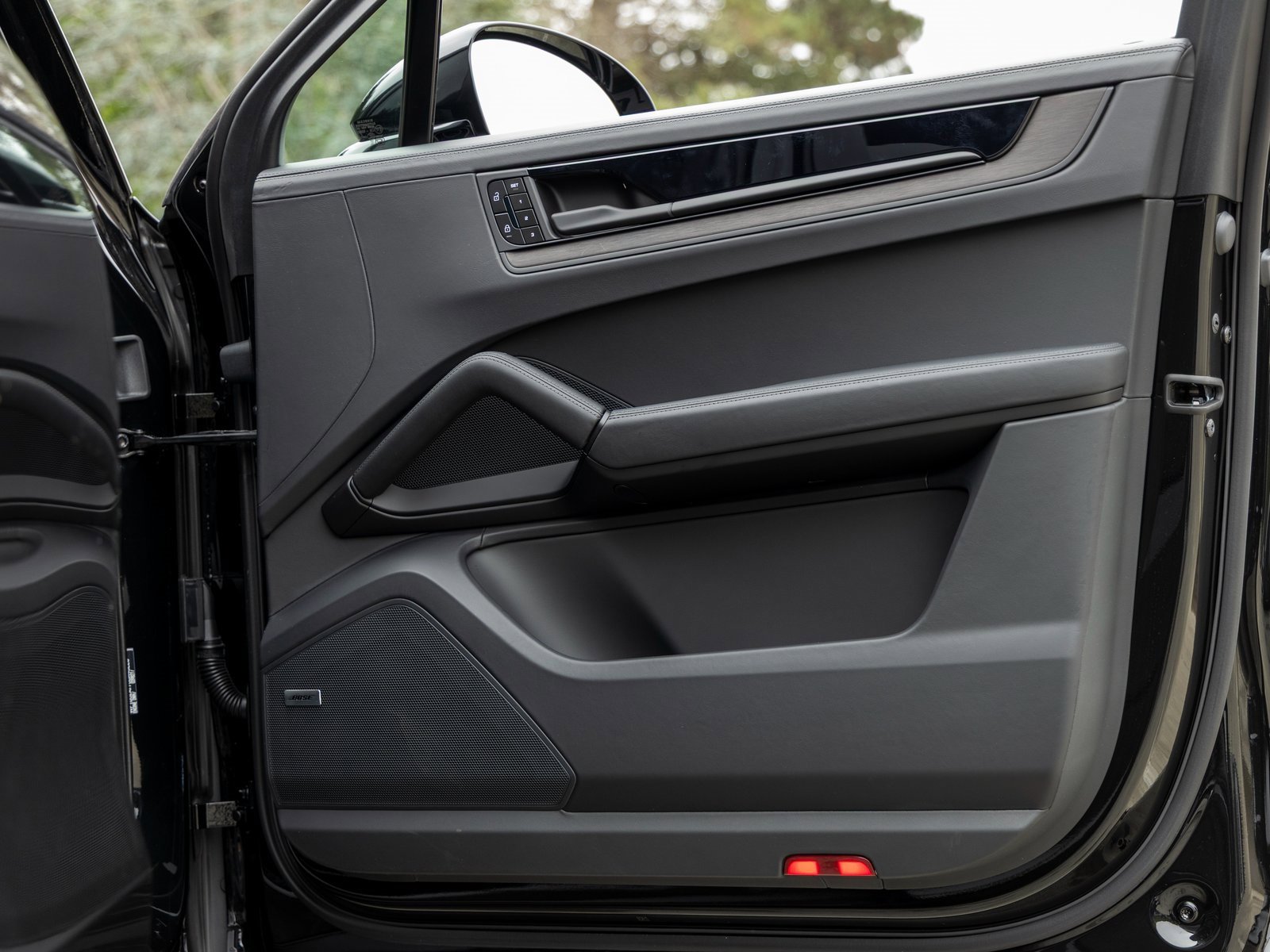 New 2025 Porsche Cayenne GTS image 52