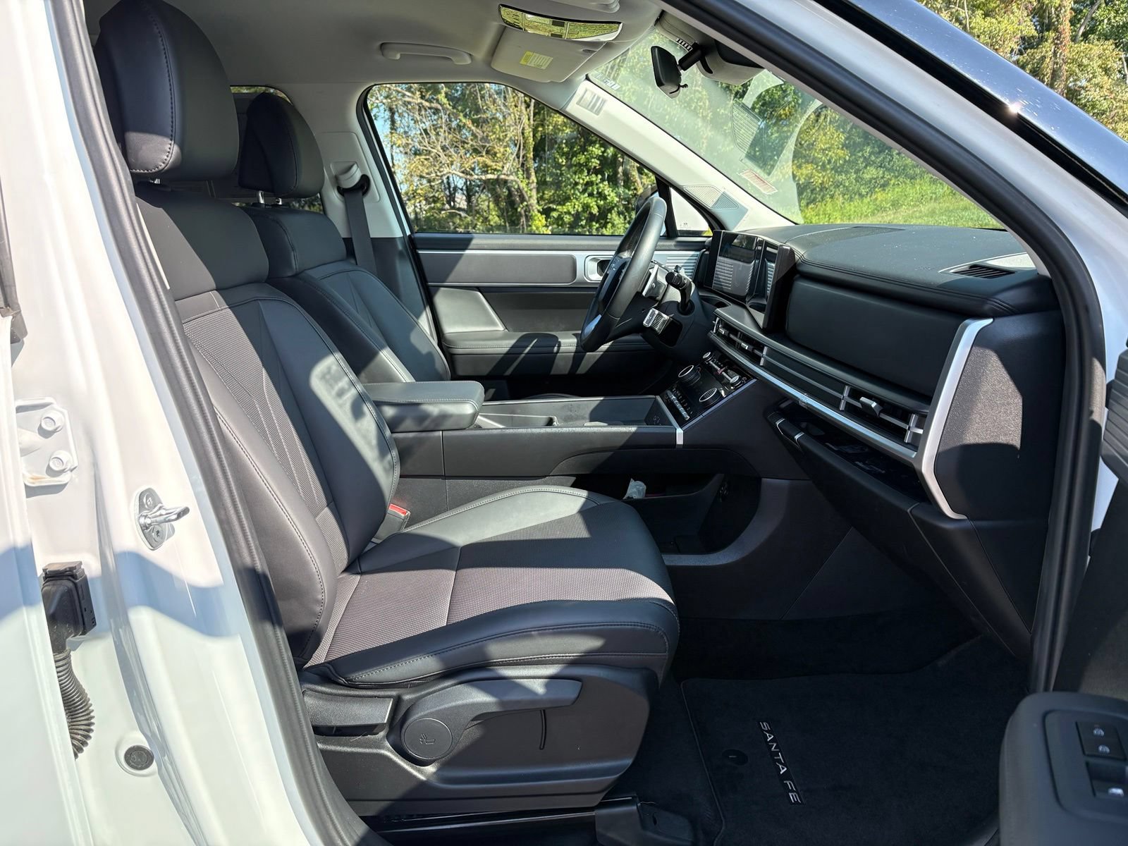 Used 2024 Hyundai Santa Fe SEL AWD/4WD image 28