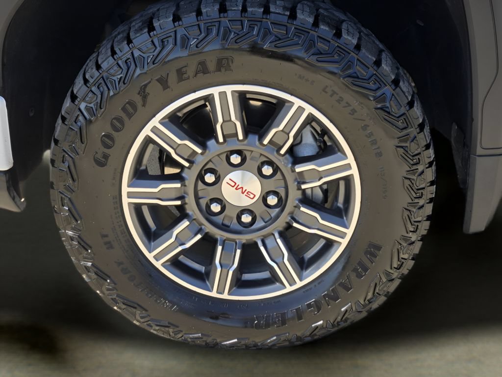 Used 2025 GMC Sierra 1500 AT4 AWD/4WD image 11