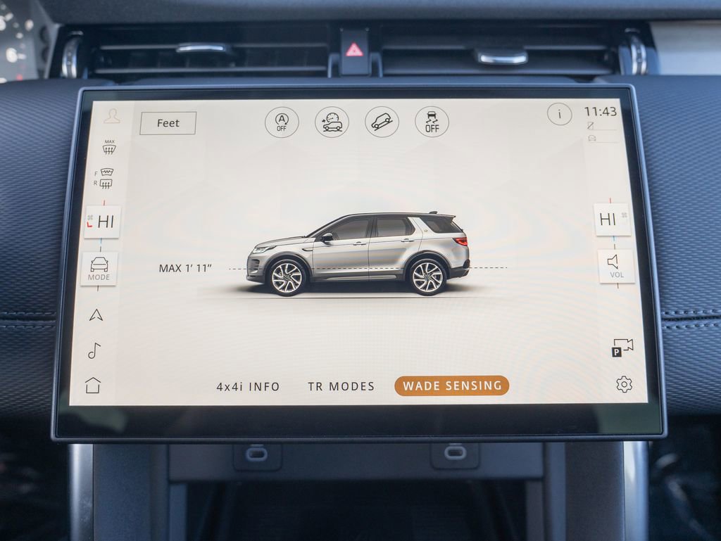 Certified 2025 Land Rover Discovery Sport Dynamic SE AWD/4WD image 26