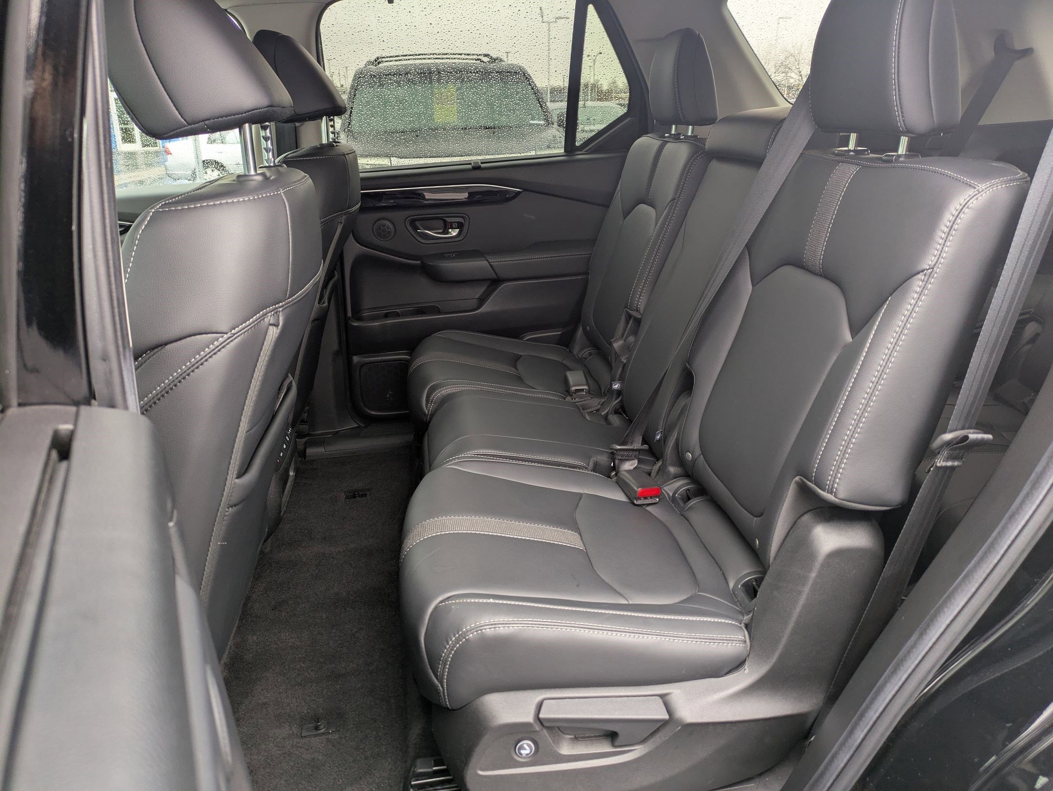 Used 2025 Honda Pilot EX-L image 29