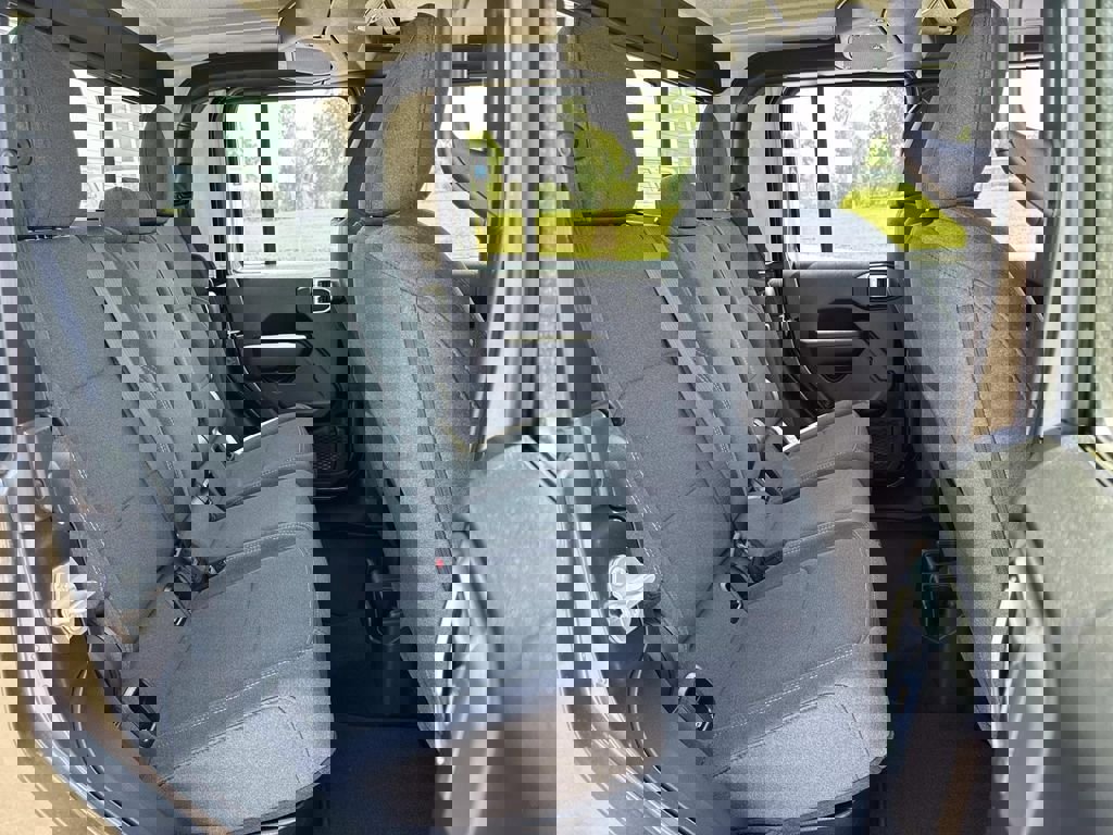 New 2026 Jeep Gladiator Sport image 19