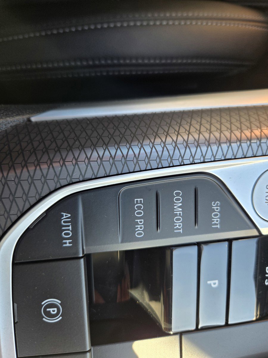 Used 2025 BMW 430i Coupe w/ M Sport Package image 25