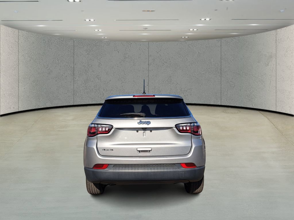 Used 2023 Jeep Compass Sport image 6