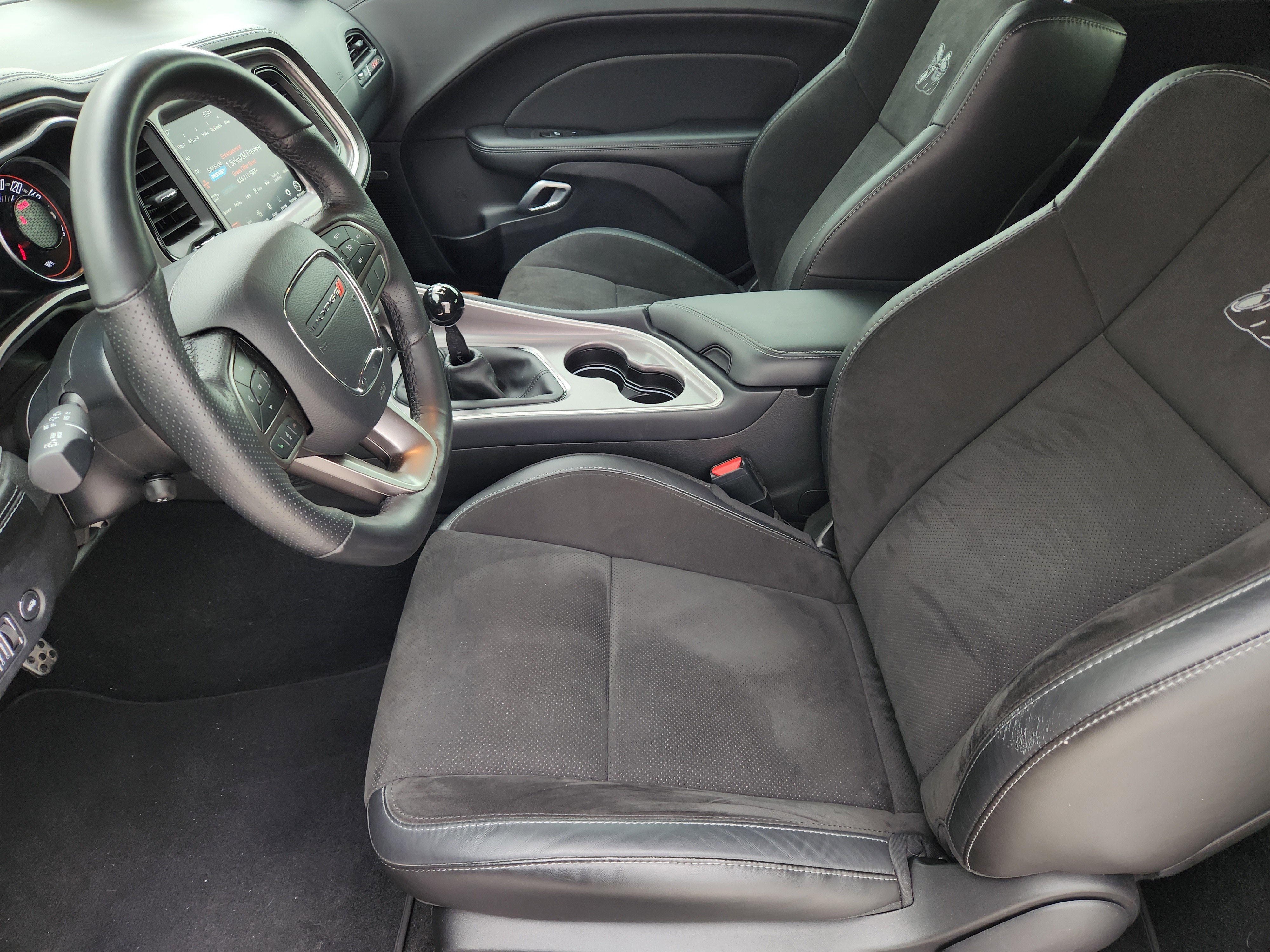 Used 2021 Dodge Challenger R/T Scat Pack RWD image 17