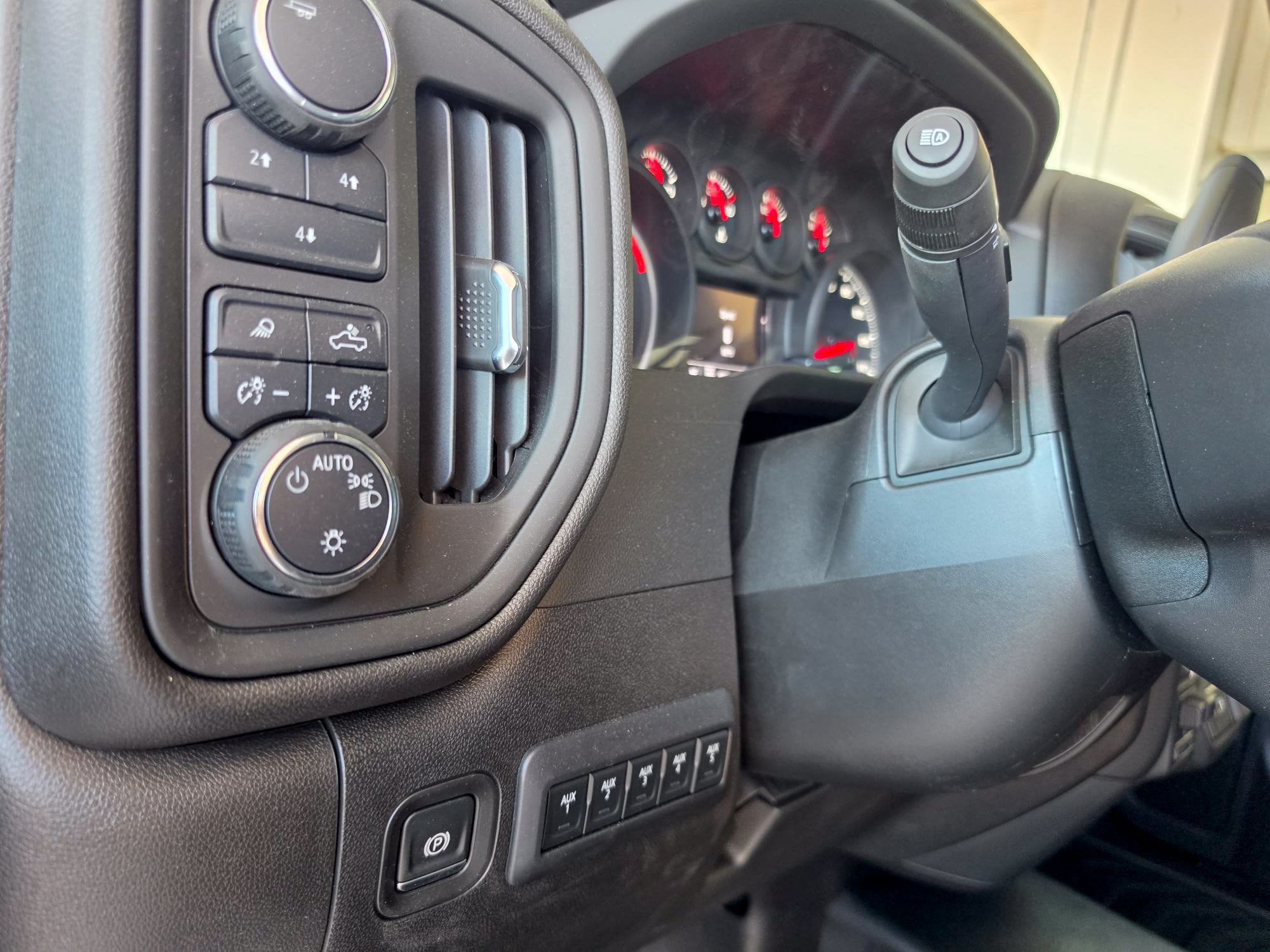 Used 2024 Chevrolet Silverado 2500 W/T w/ WT Convenience Package AWD/4WD image 23