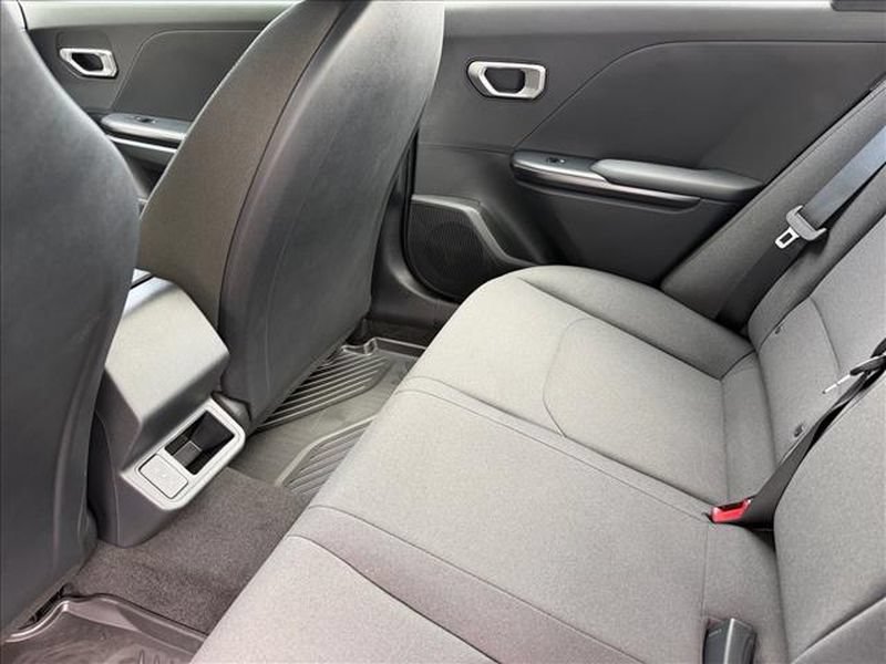 New 2026 Kia K4 FWD image 15