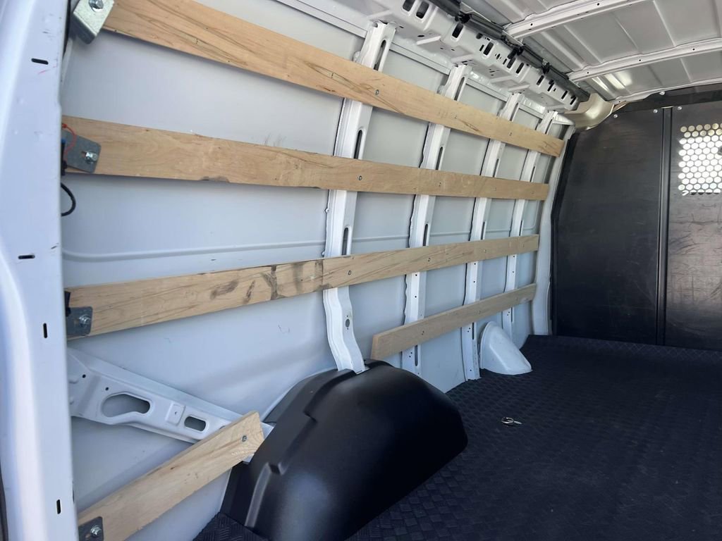 Used 2024 Chevrolet Express 2500 w/ Driver Convenience Package image 8
