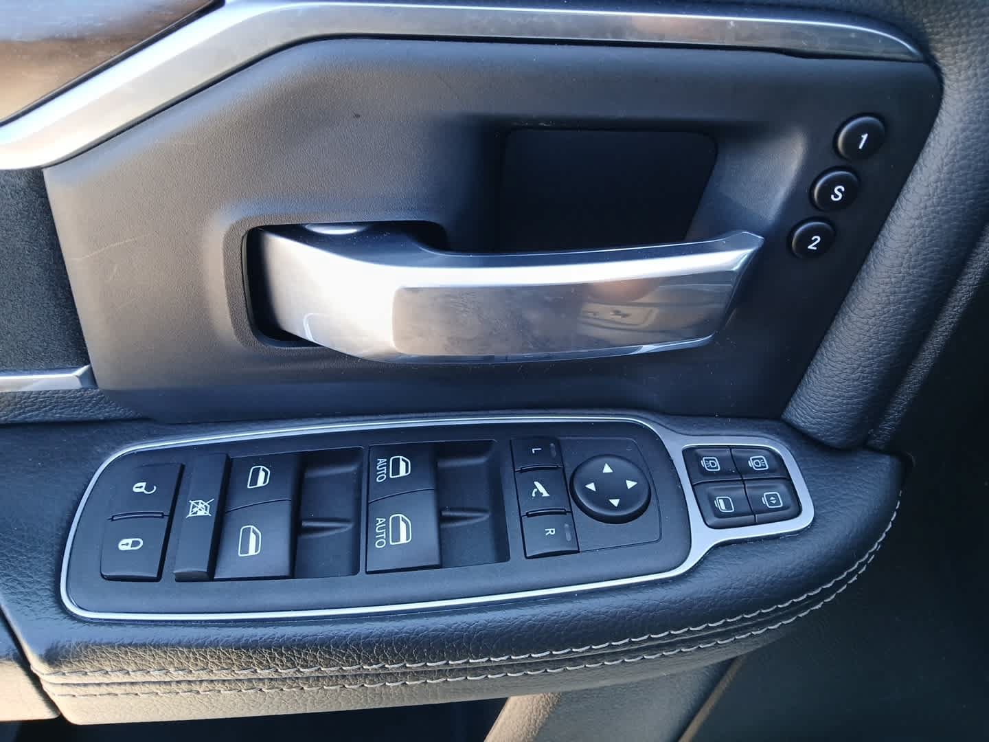 Used 2024 RAM 2500 Laramie w/ Safety Group AWD/4WD image 16