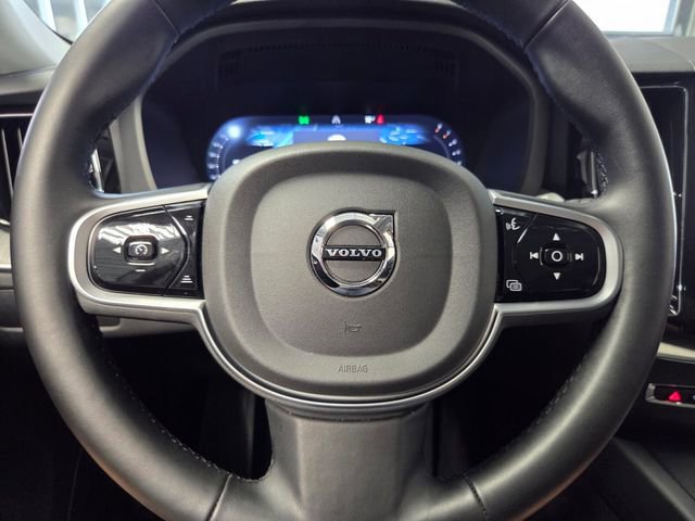 Certified 2025 Volvo XC60 B5 Plus image 36