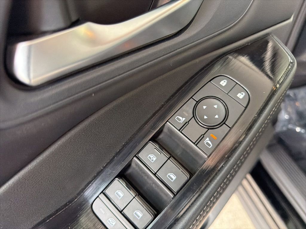 Used 2024 Nissan Rogue SV image 10