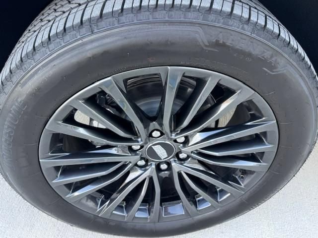 Used 2026 Cadillac Escalade ESV Platinum Sport w/ LPO, Floor Liner Package image 24