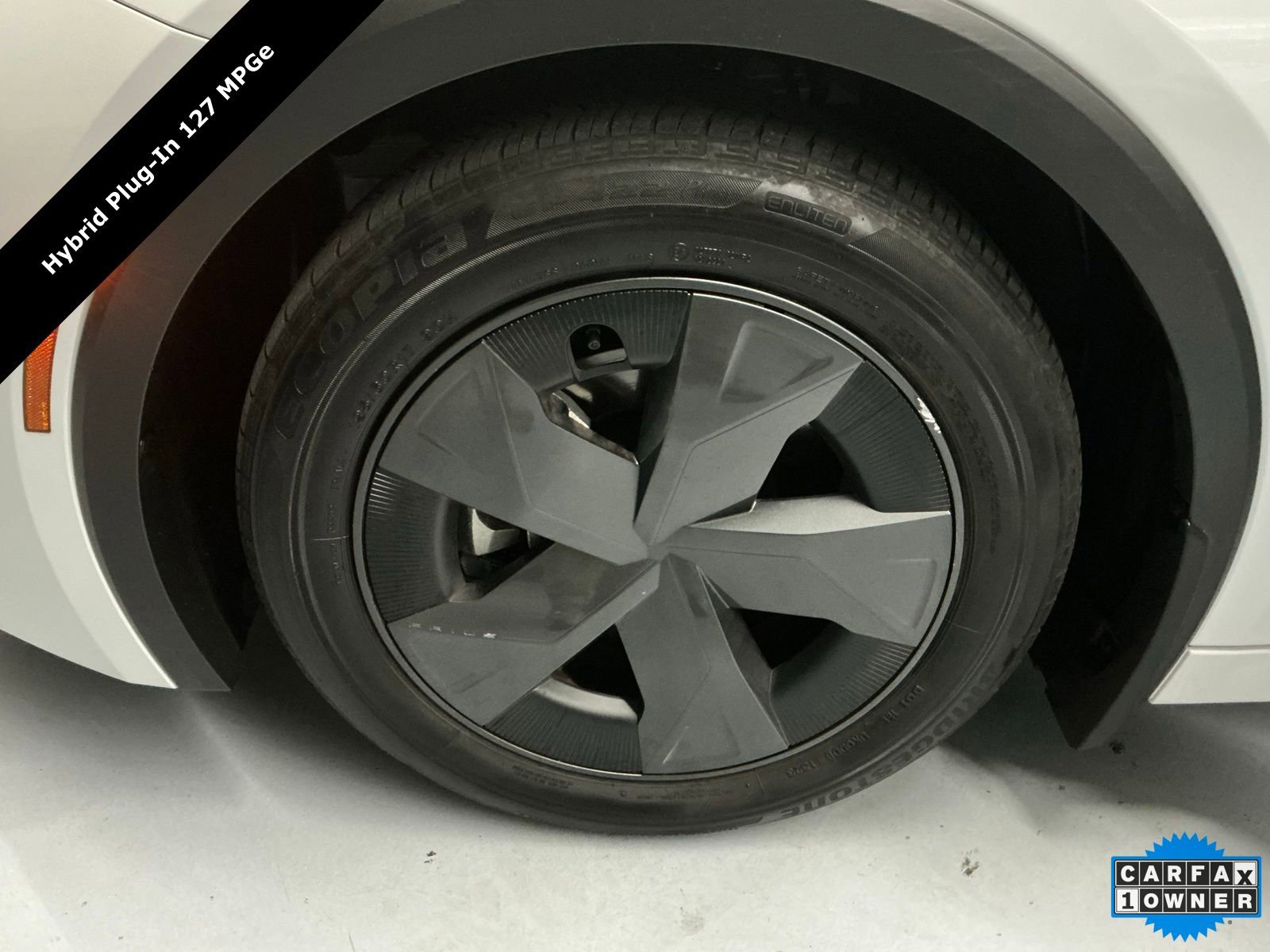 Used 2023 Toyota Prius Prime SE image 26