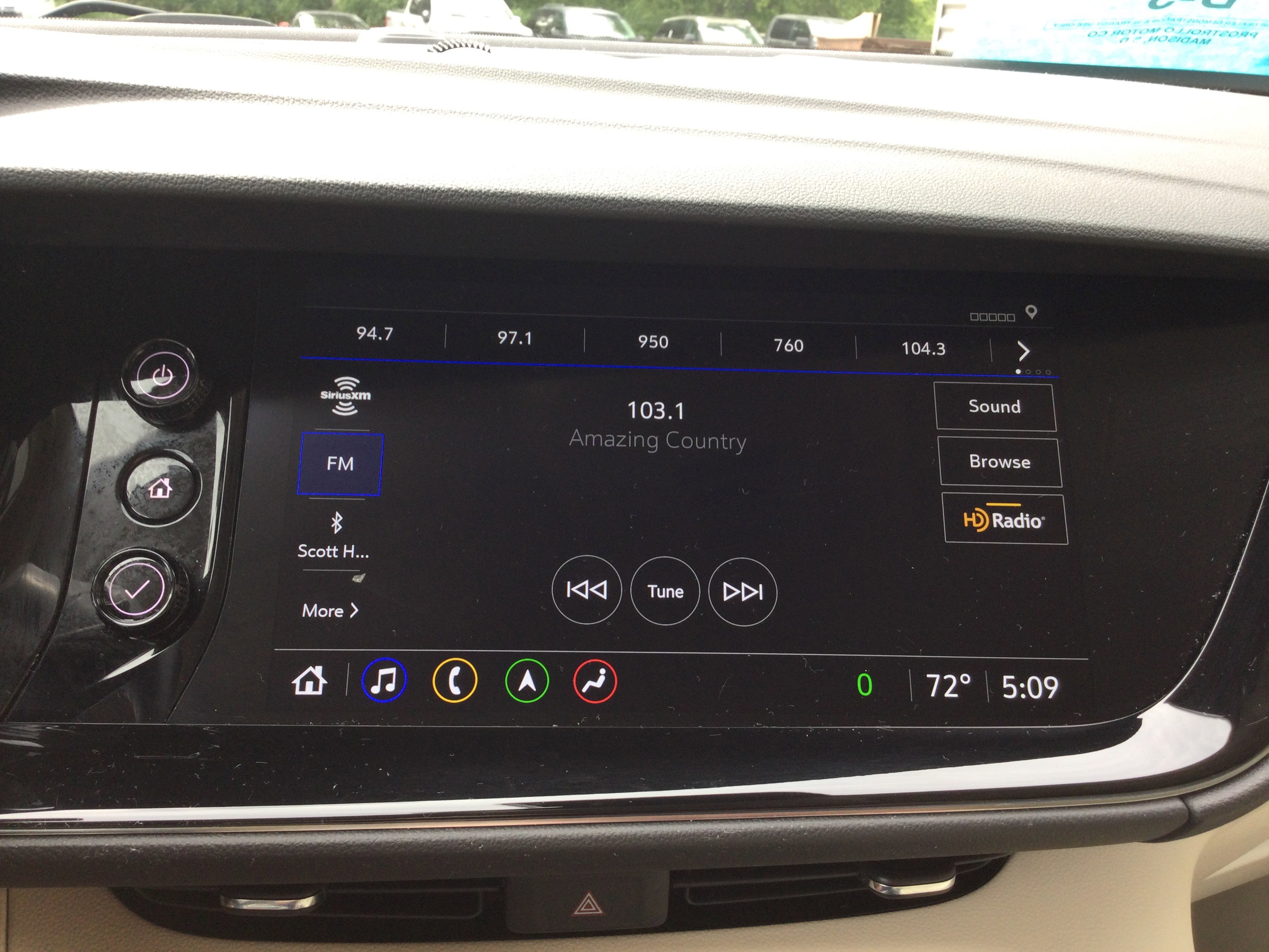 Used 2023 Buick Envision Avenir AWD/4WD image 14