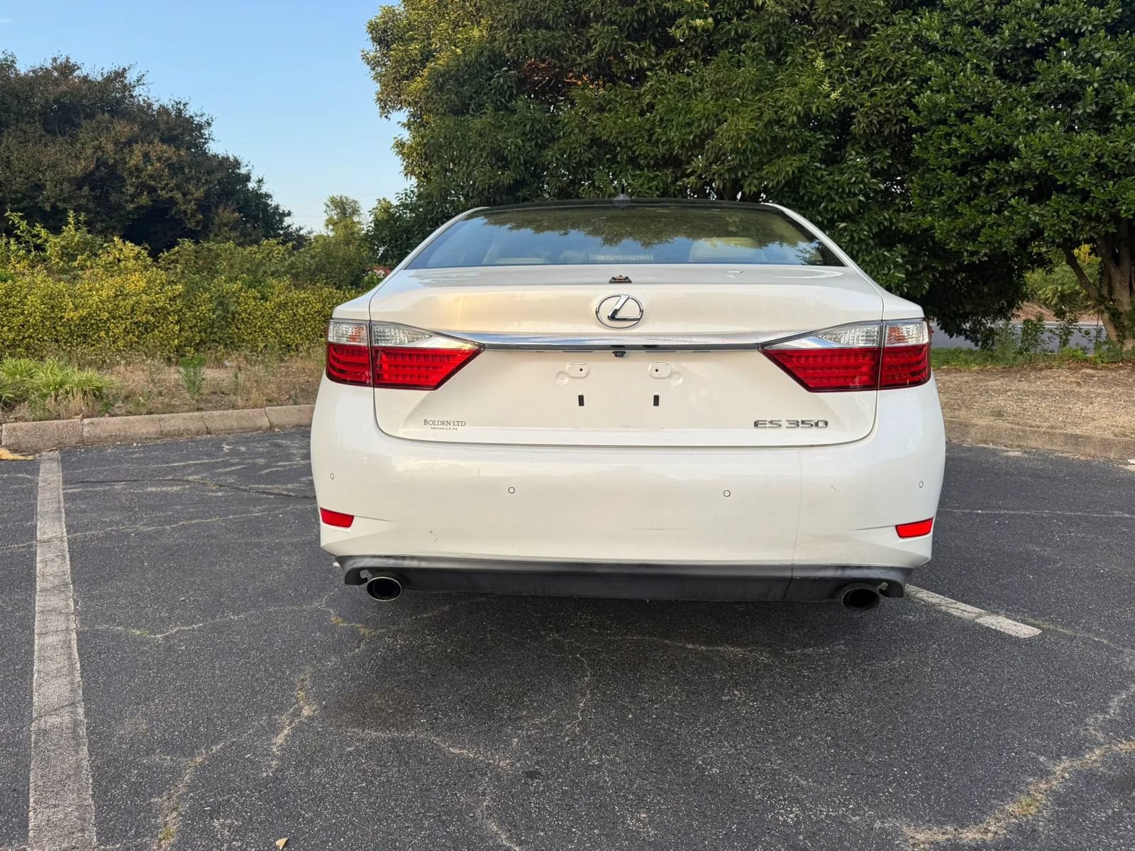 Used 2014 Lexus ES 350 w/ Ultra Luxury Package FWD image 7