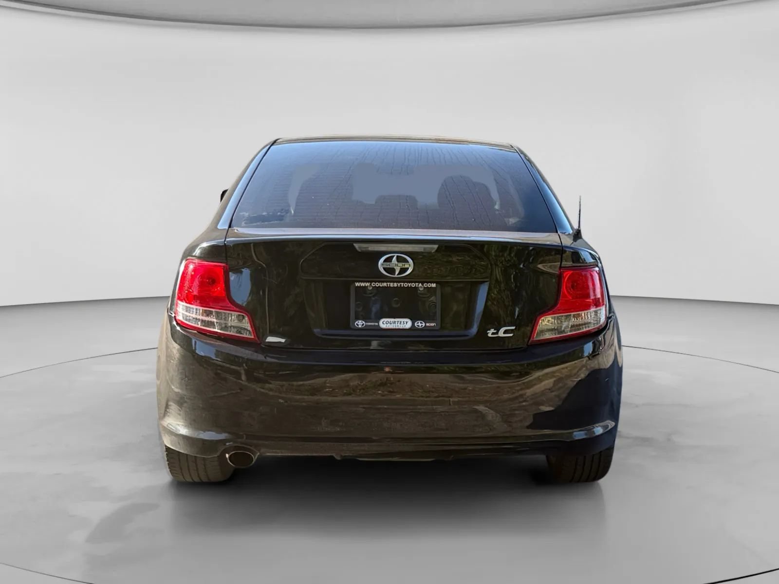 Used 2011 Scion tC FWD image 4