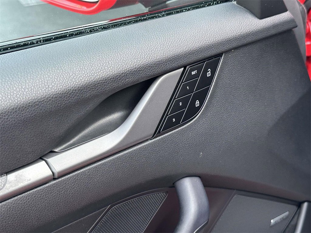 Used 2024 Porsche 911 Carrera image 17