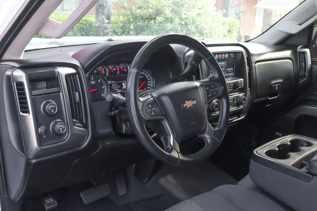 Used 2018 Chevrolet Silverado 1500 LT w/ All Star Edition AWD/4WD image 19