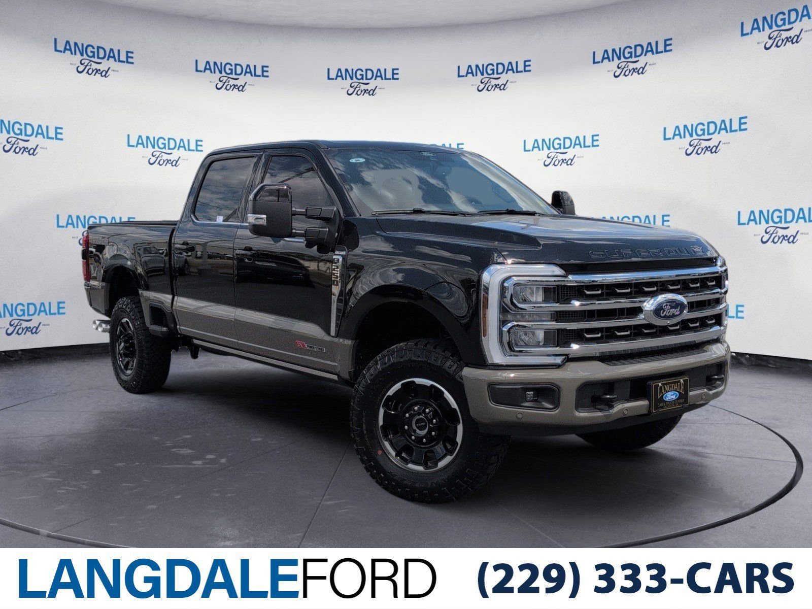 New 2026 Ford F250 4x4 Crew Cab Super Duty image 1