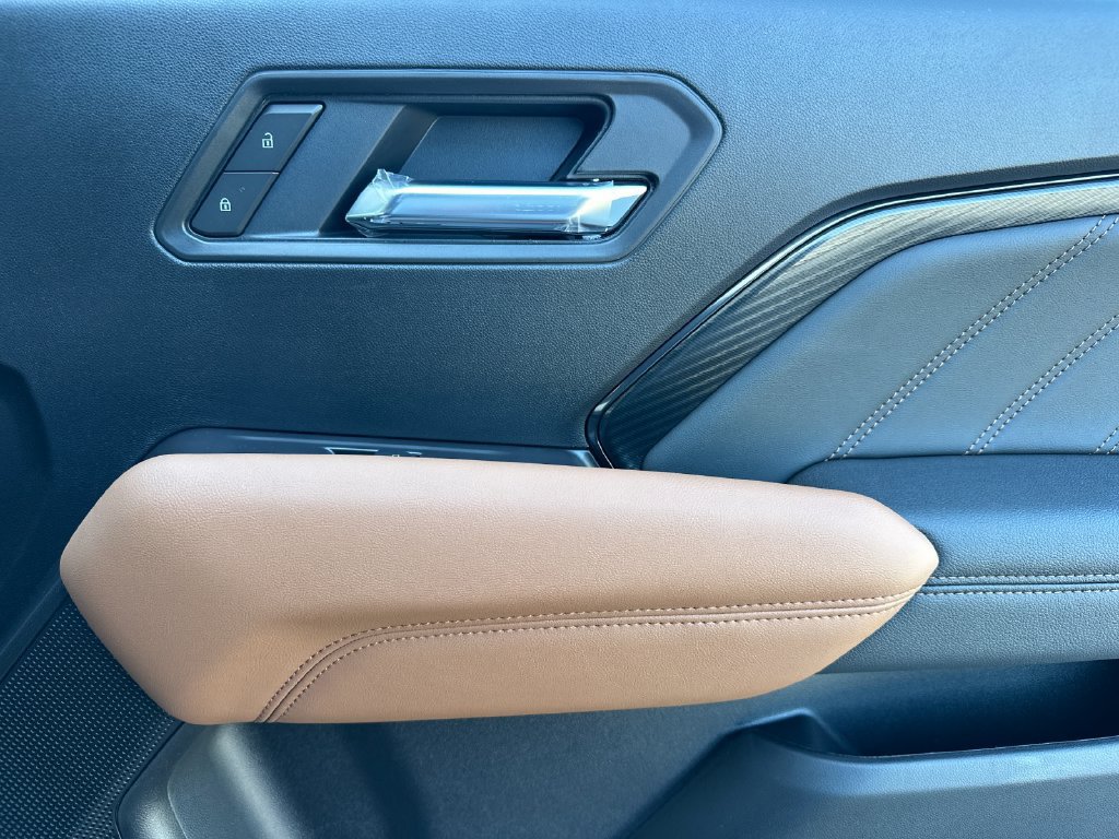 New 2026 GMC Canyon AT4 w/ Nightfall Edition AWD/4WD image 18