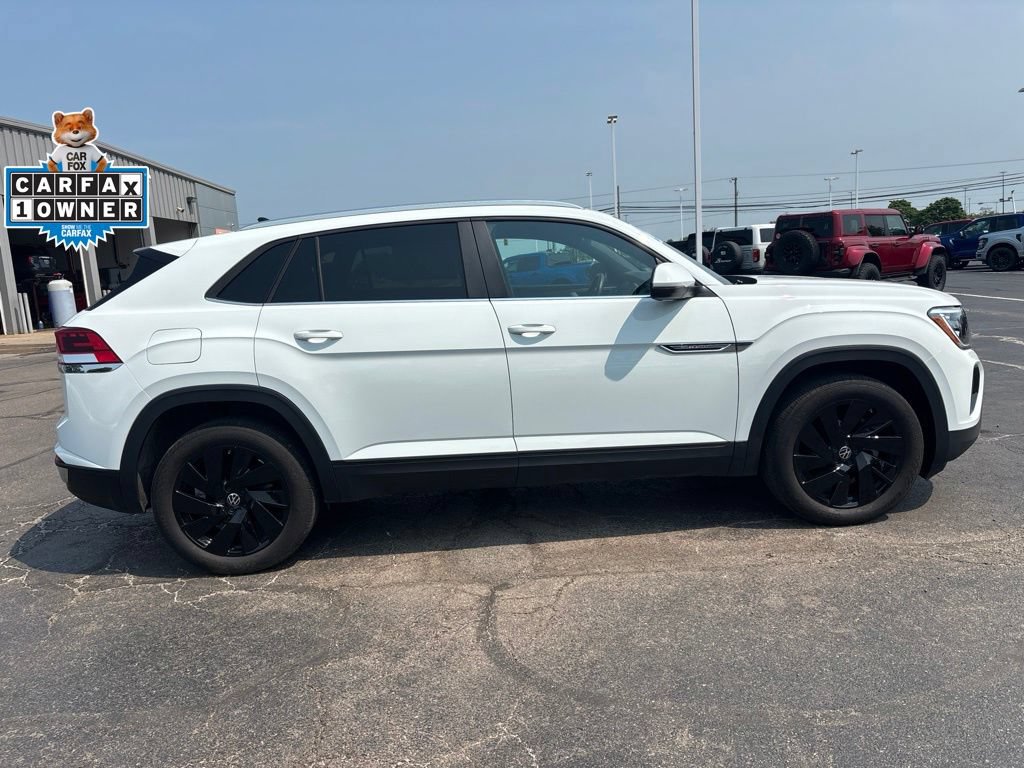 Used 2025 Volkswagen Atlas Cross Sport SE AWD/4WD image 6