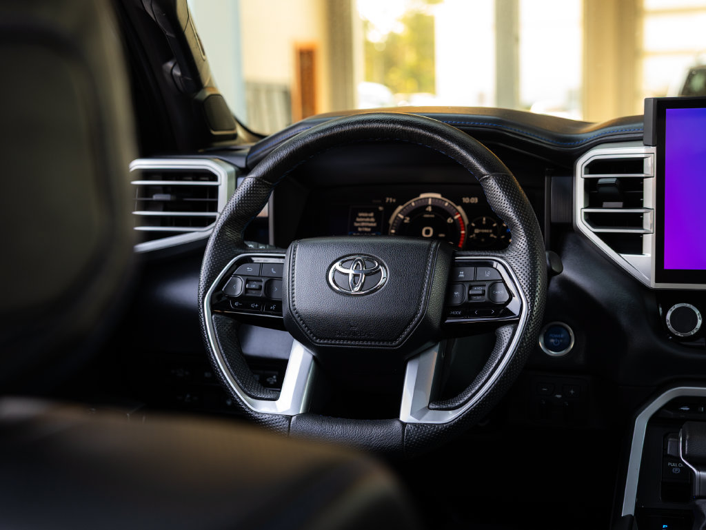 Used 2024 Toyota Tundra Platinum AWD/4WD image 13
