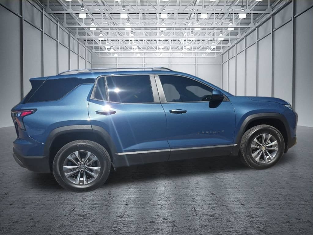Certified 2025 Chevrolet Equinox LT w/ Convenience Package II AWD/4WD image 7