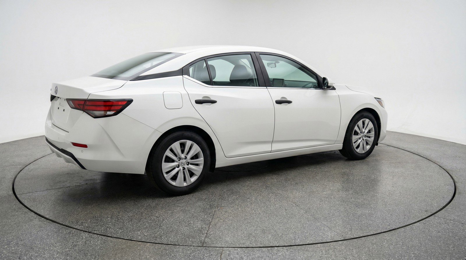 Used 2025 Nissan Sentra S FWD image 9