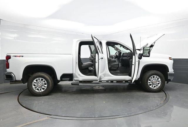 Used 2024 Chevrolet Silverado 2500 LTZ image 46