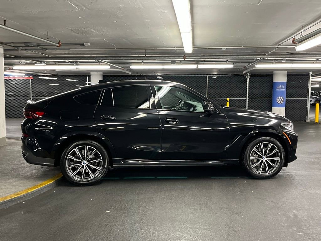 Used 2021 BMW X6 xDrive40i w/ M Sport Package AWD/4WD image 40