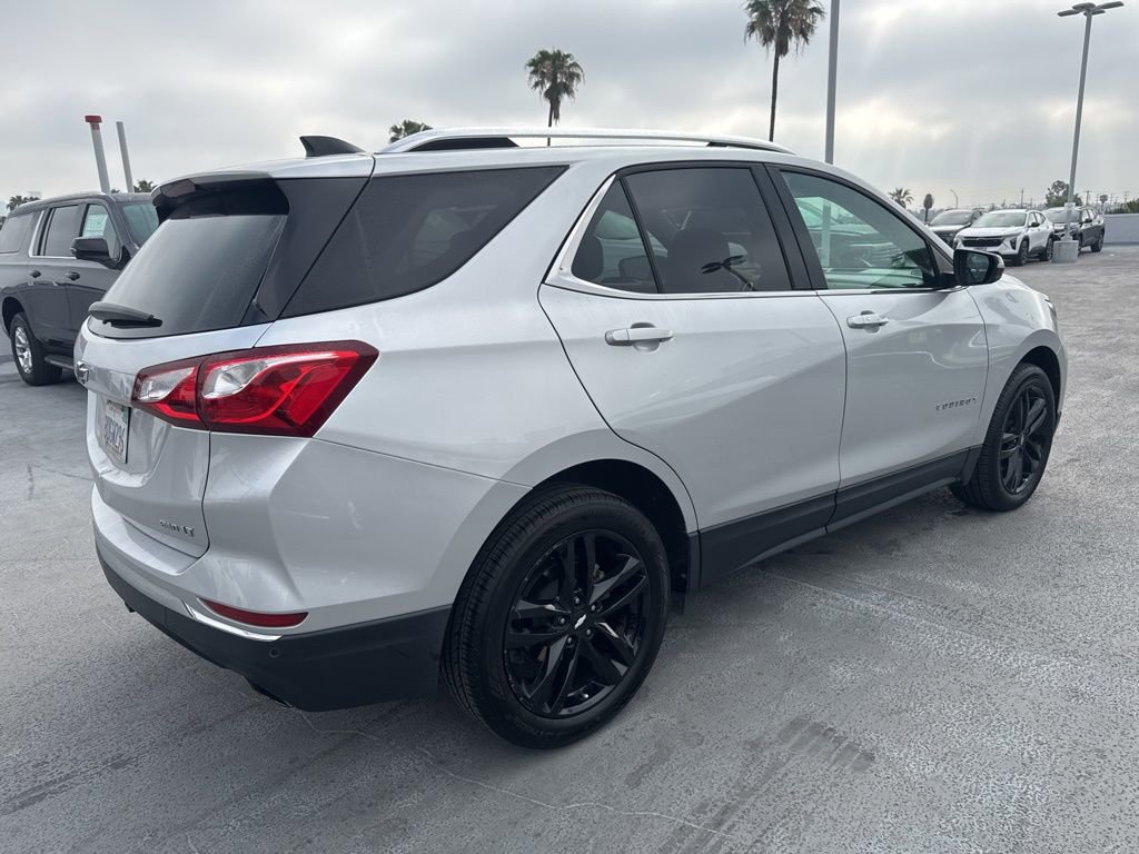 Used 2020 Chevrolet Equinox LT w/ Sport Edition image 4