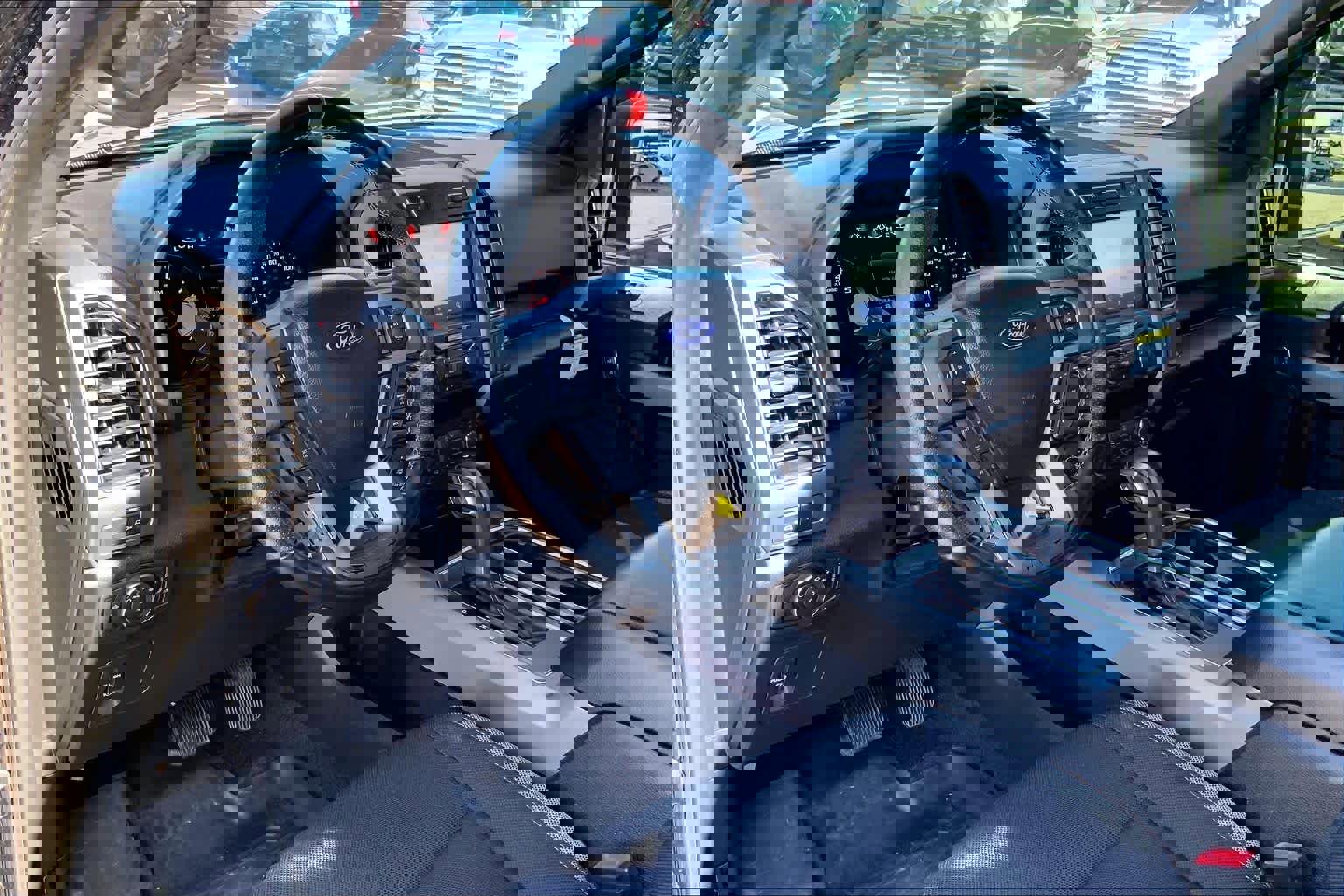 Used 2020 Ford F150 Raptor image 18