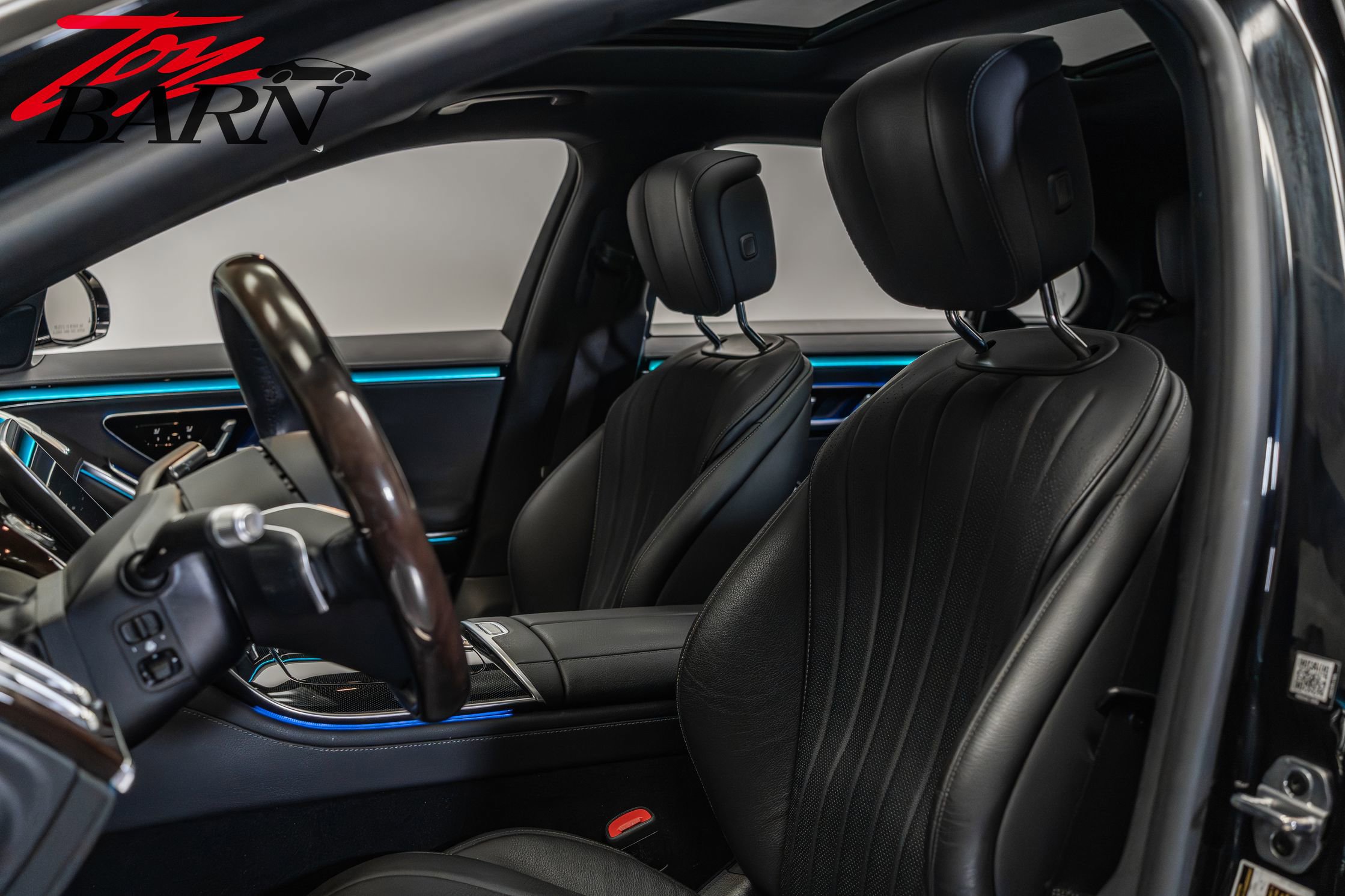 Used 2022 Mercedes-Benz S 500 4MATIC w/ 3D Technology Package image 25