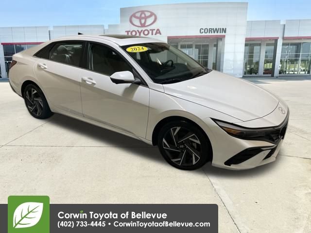 Used 2024 Hyundai Elantra Limited image 7
