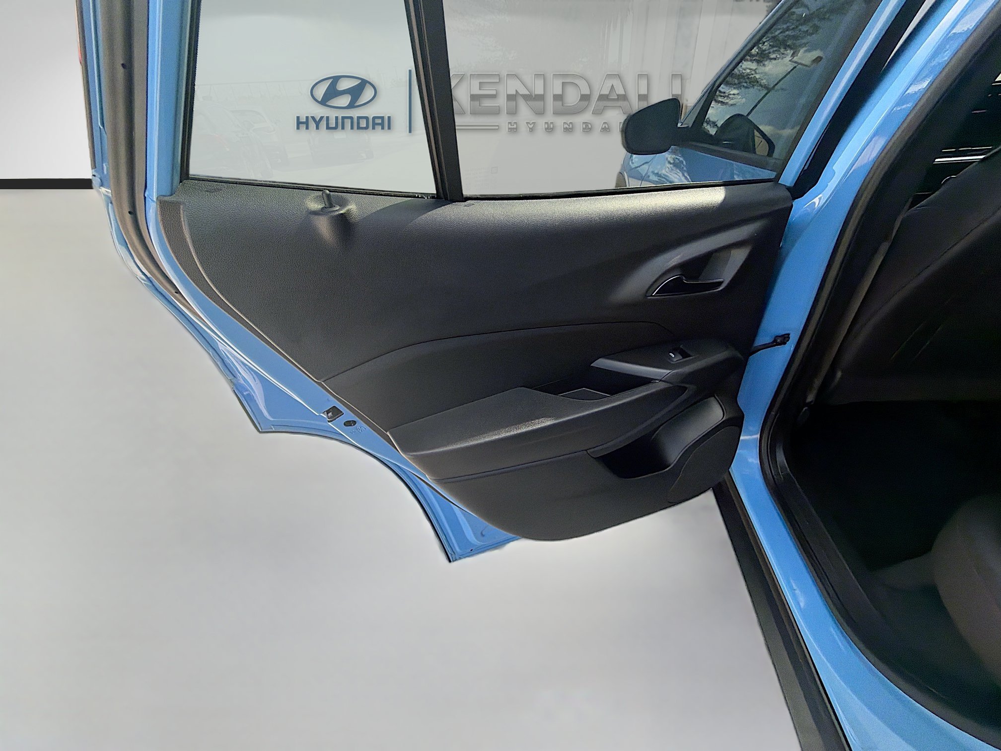 Used 2024 Chevrolet Trax RS FWD image 22