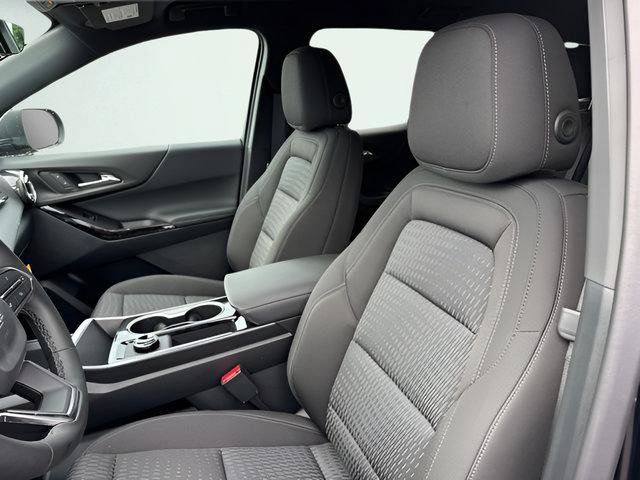 New 2026 Chevrolet Equinox LT w/ Midnight Edition AWD/4WD image 12