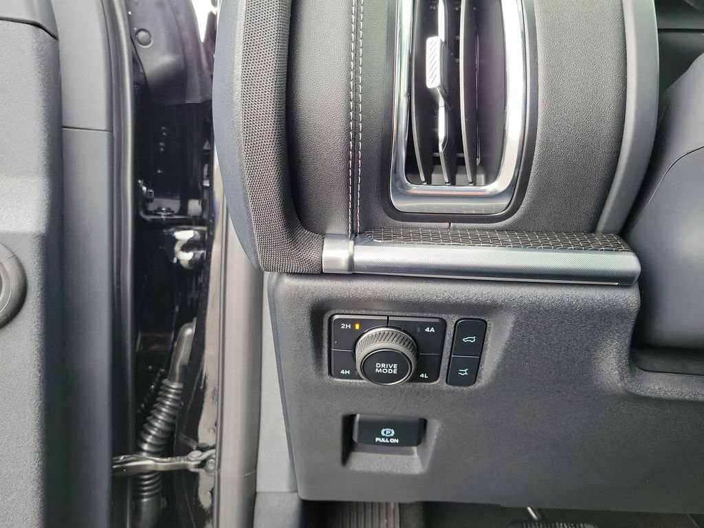 New 2025 Ford Expedition Max Platinum w/ Stealth Performance Package image 22