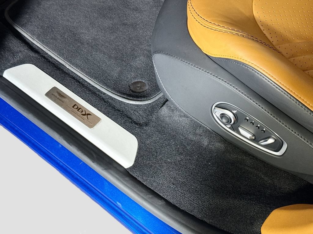 Used 2023 Aston Martin DBX AWD/4WD image 20