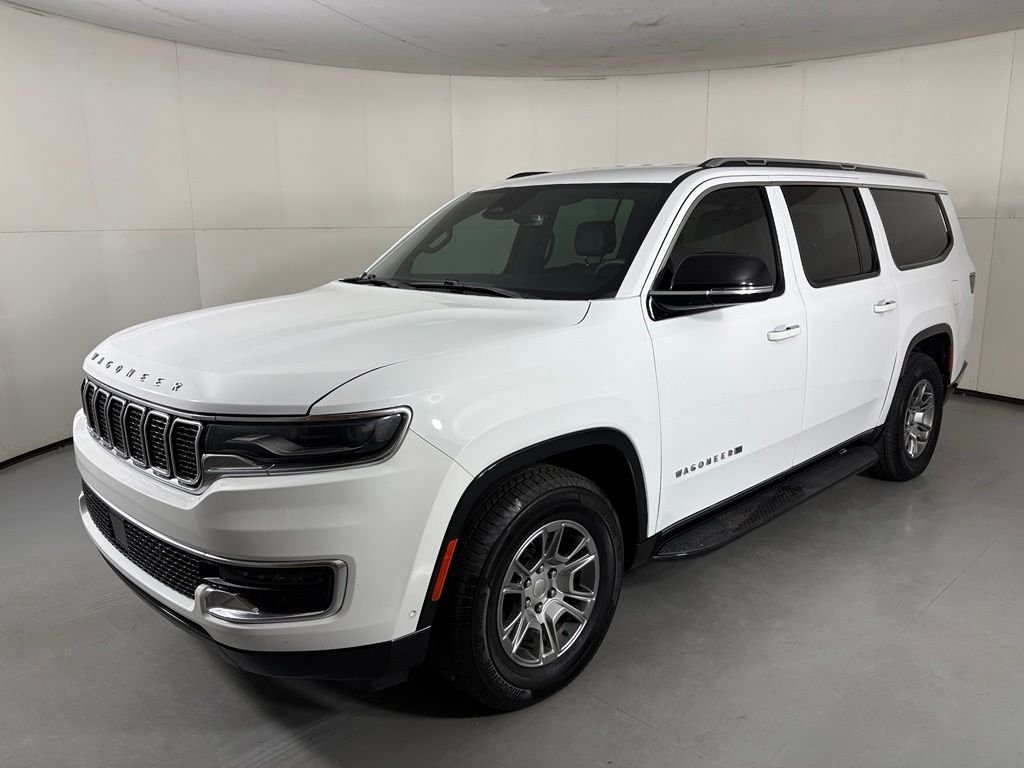 Used 2023 Jeep Wagoneer L 4WD image 4